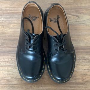 DR. MARTENS OXFORD SHOES